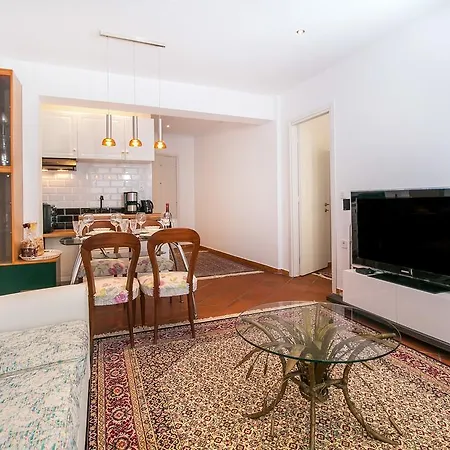 Danezis City Stars Boutique Aparthotel (Adults Only) Apartment 4*