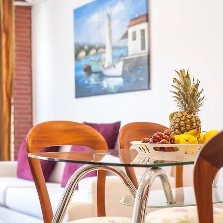 Apartment Danezis City Stars Boutique Aparthotel (Adults Only) 4*