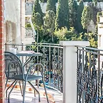 Danezis City Stars Boutique Aparthotel (Adults Only)