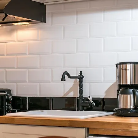 Апартаменти Danezis Stars Boutique (adults Only) 4*