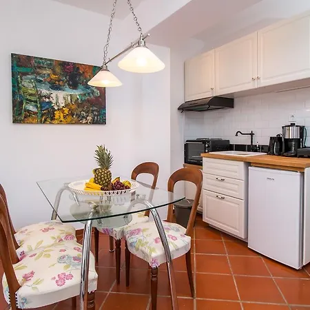 Danezis Stars Boutique (adults Only)